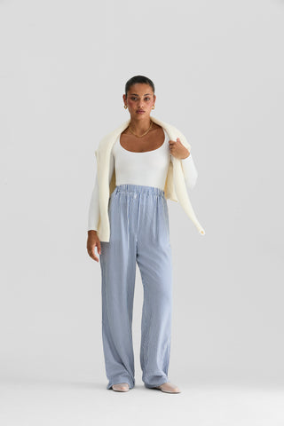 Scoop Long Sleeve Top